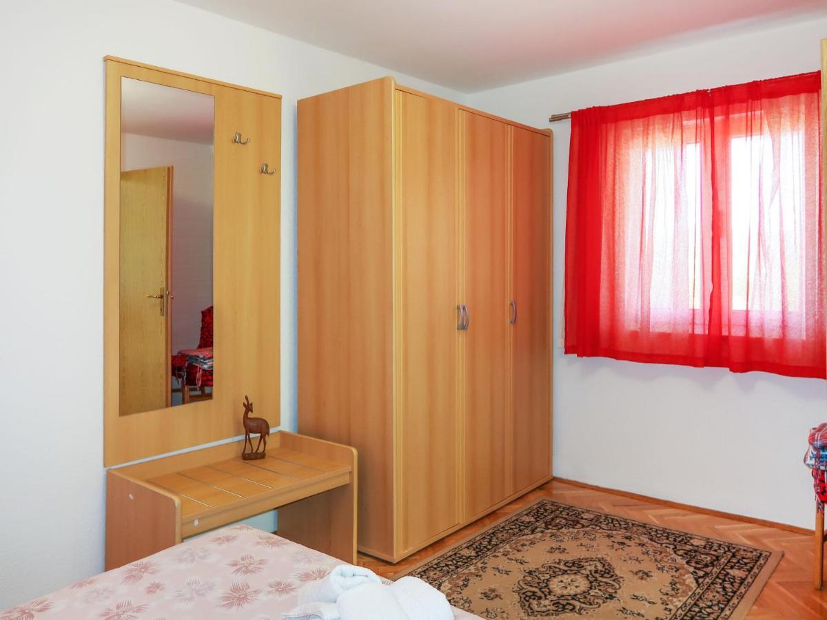 Apartment Filip Jakov-1 By Interhome Vinišće Exterior foto